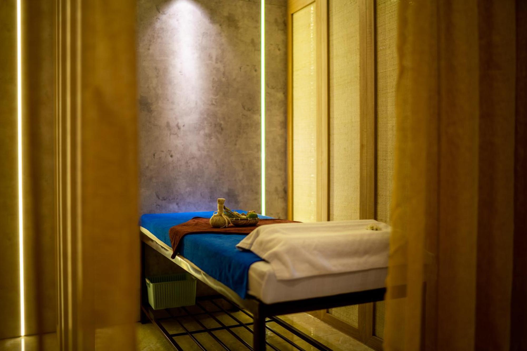 Ha Royal Boutique Hotel & Spa Hoi An Exterior photo
